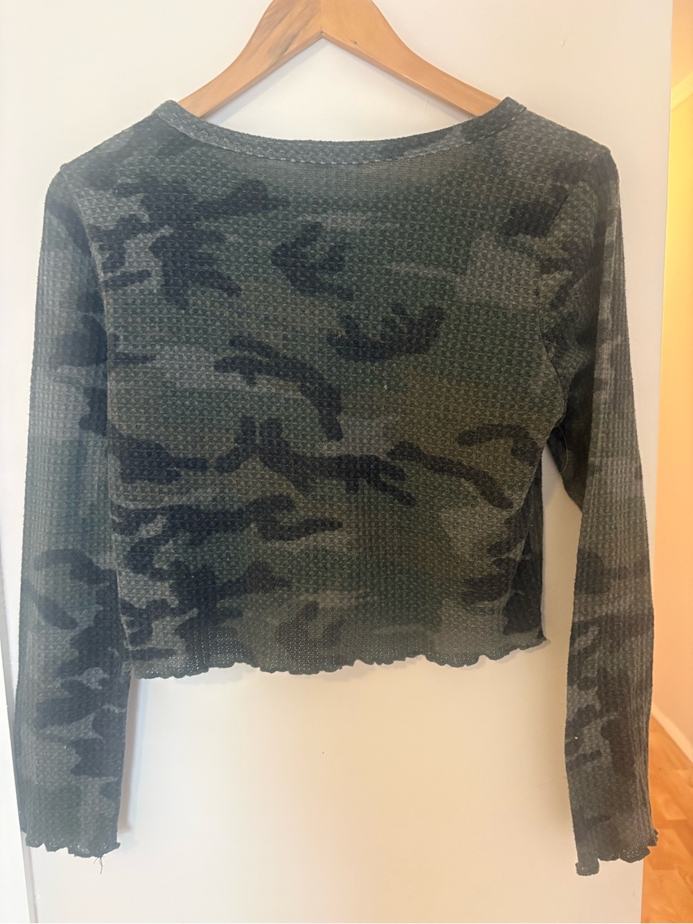 Caution To The Wind Olive & Black Camo Thermal Long-Sleeve Crop - Picture 3 of 3